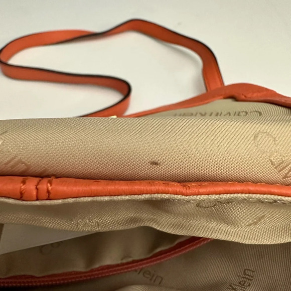 Calvin Klein Quilted Small Crossbody Bag Salmon Colored - Picture 4 of 8